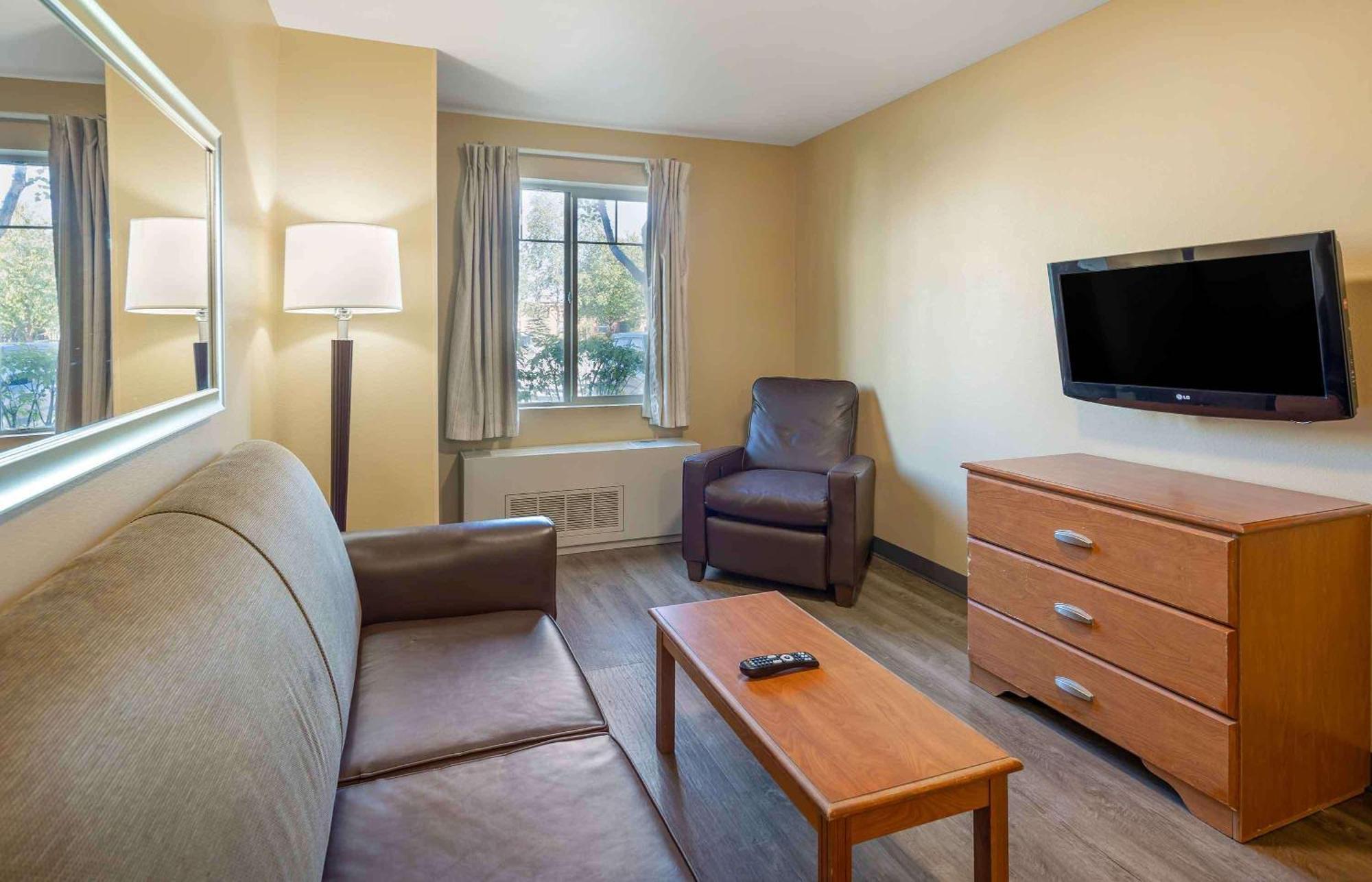 Extended Stay America Suites - Anchorage - Midtown Exterior foto